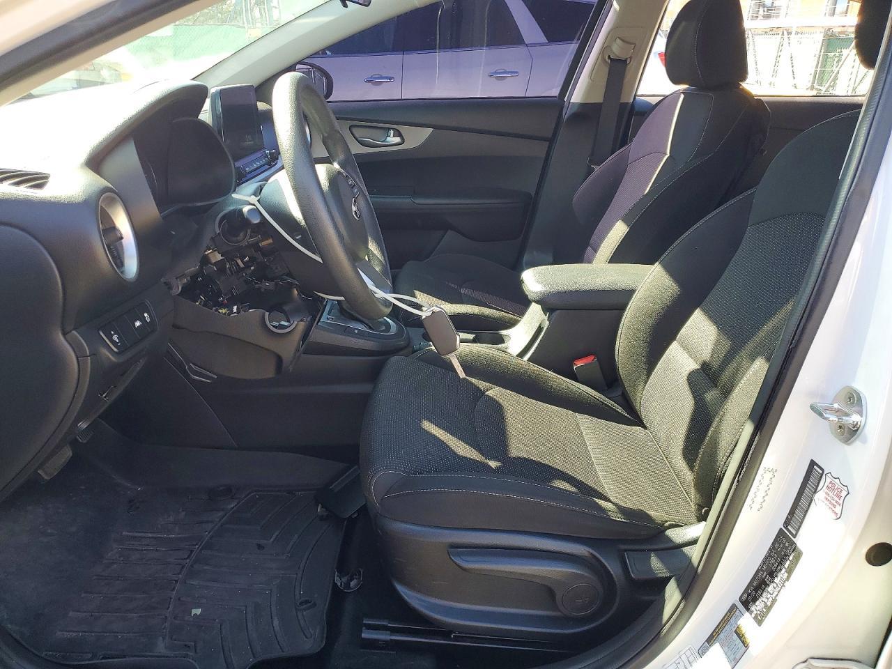 2020 Kia Forte Lxs - Image 7