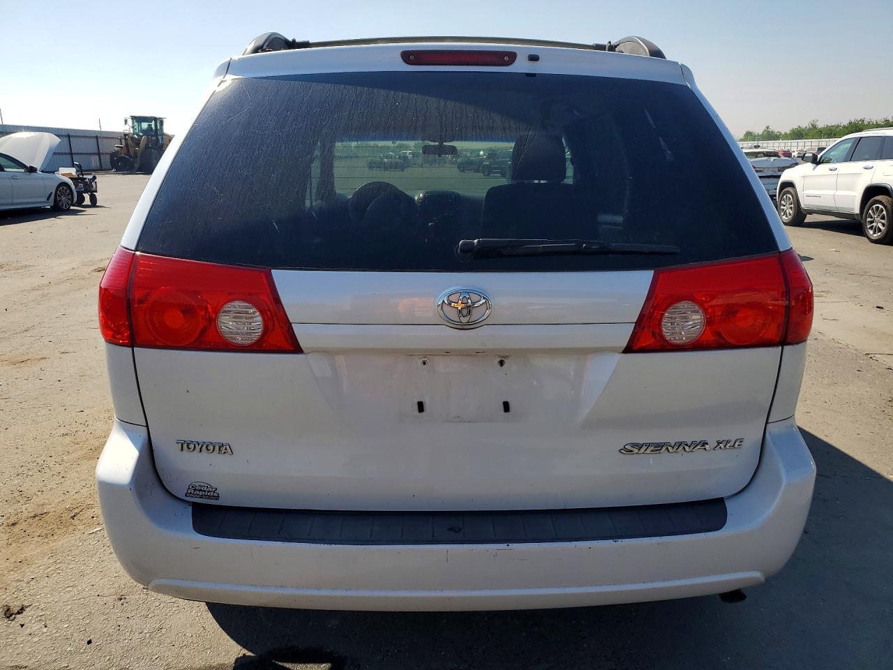 2008 Toyota Sienna Xle - Фото 6
