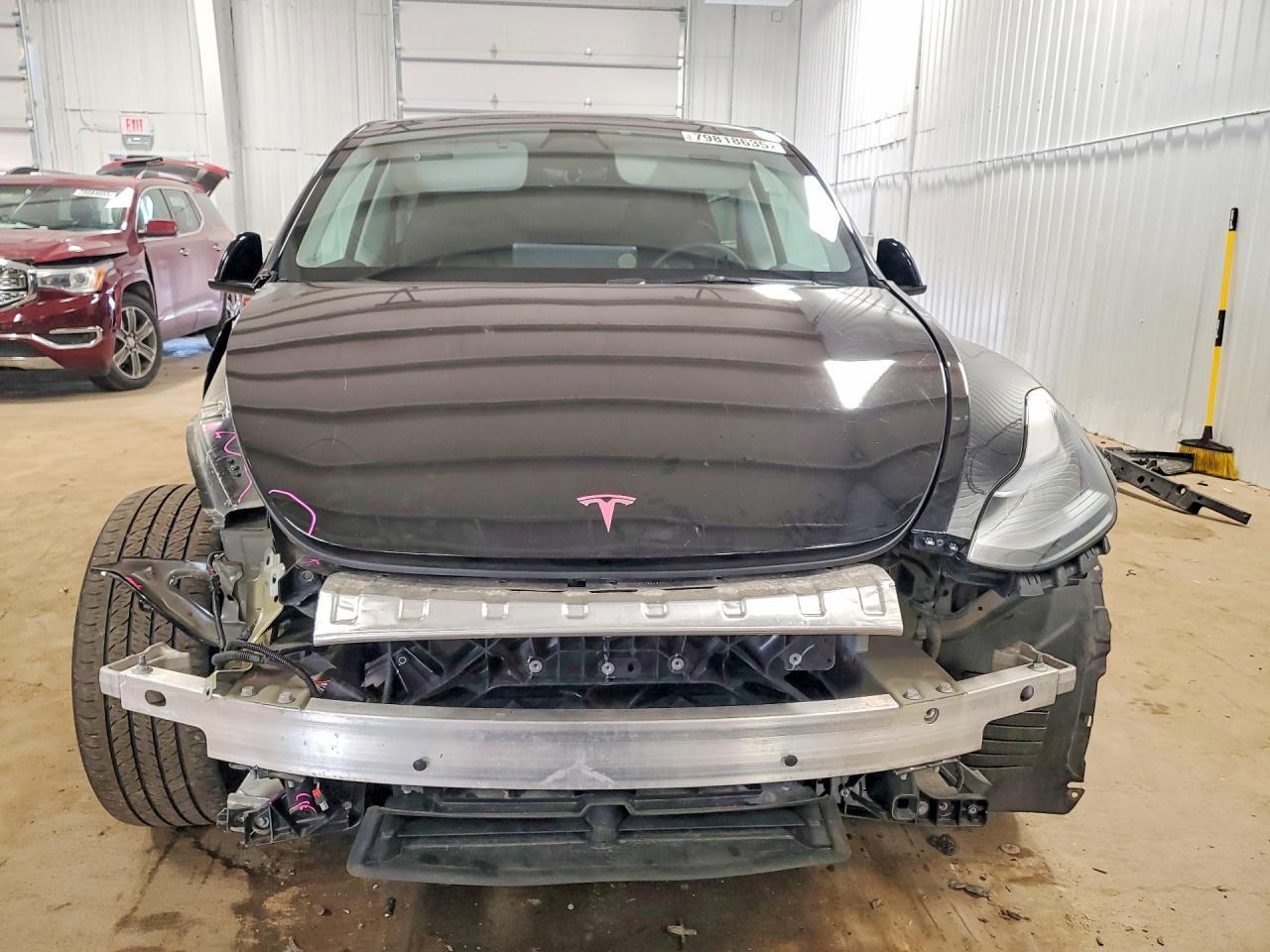2023 Tesla Model Y - Фото 5
