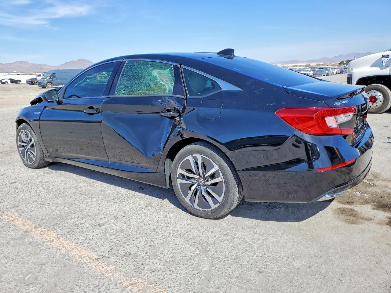 2021 Honda Accord Hybrid - Image 2