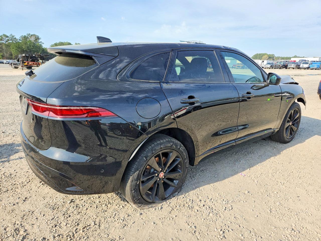 2021 Jaguar F-Pace S - Фото 3