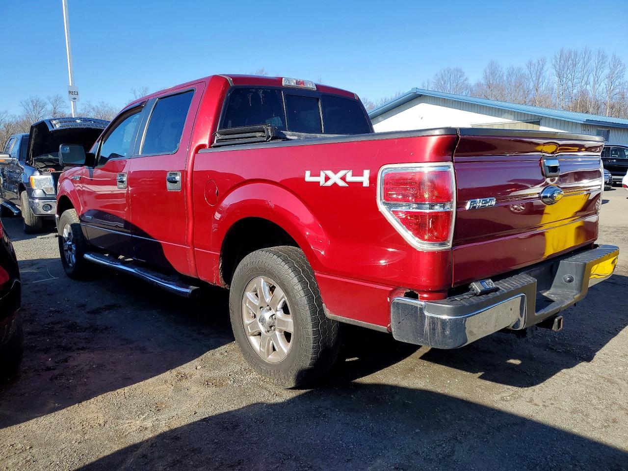 2014 Ford F150 Supercrew - Фото 2