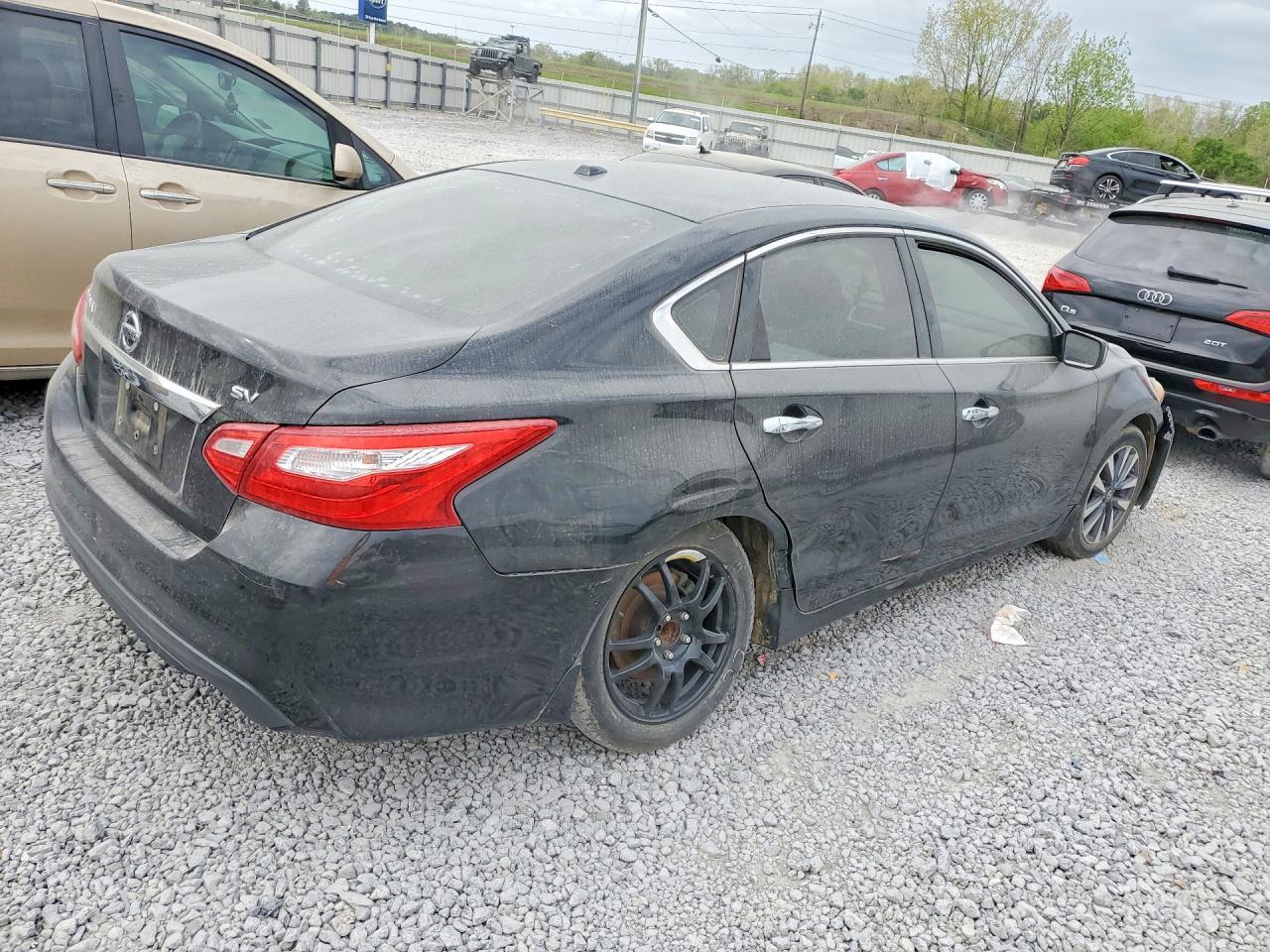 2017 Nissan Altima 2.5 Sv - Image 3