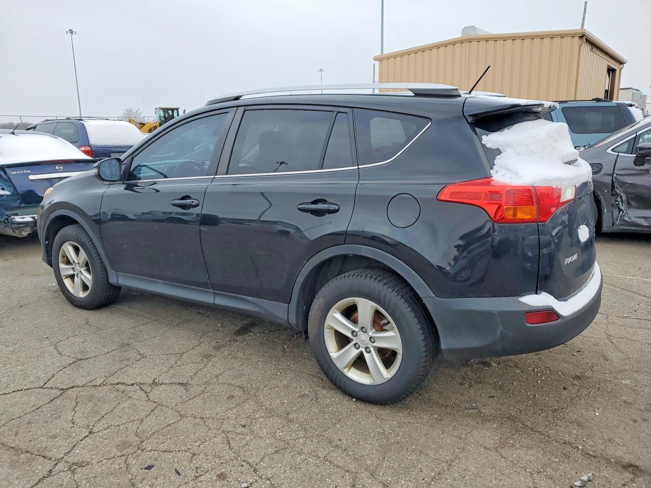 2013 Toyota Rav4 Xle - Image 2