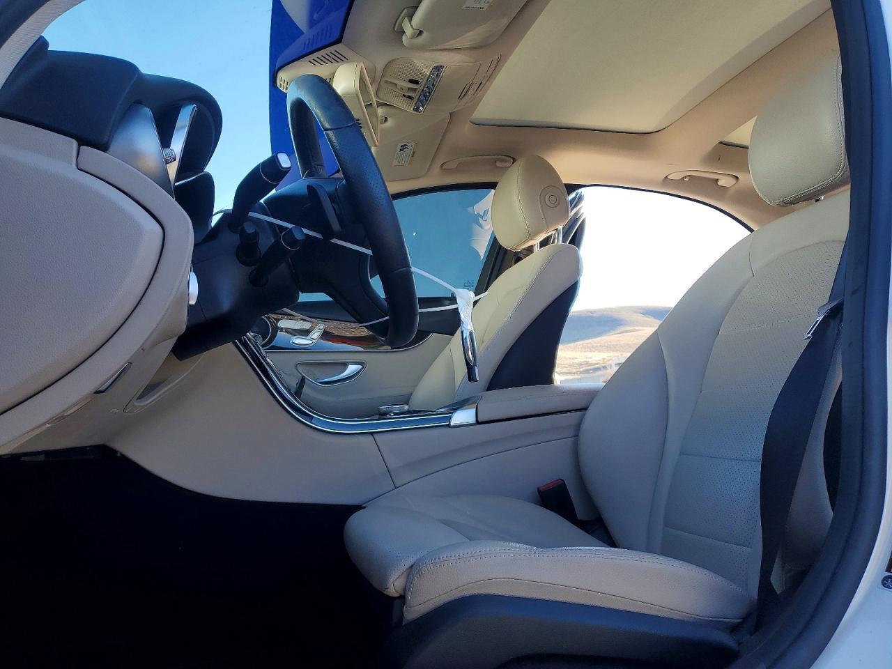 2018 Mercedes-Benz C 300 - Image 7