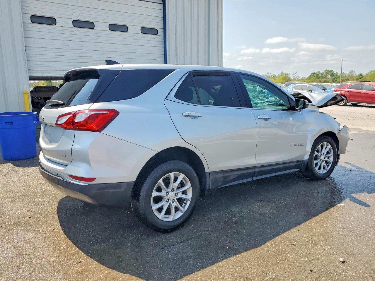 2018 Chevrolet Equinox Lt - Image 3