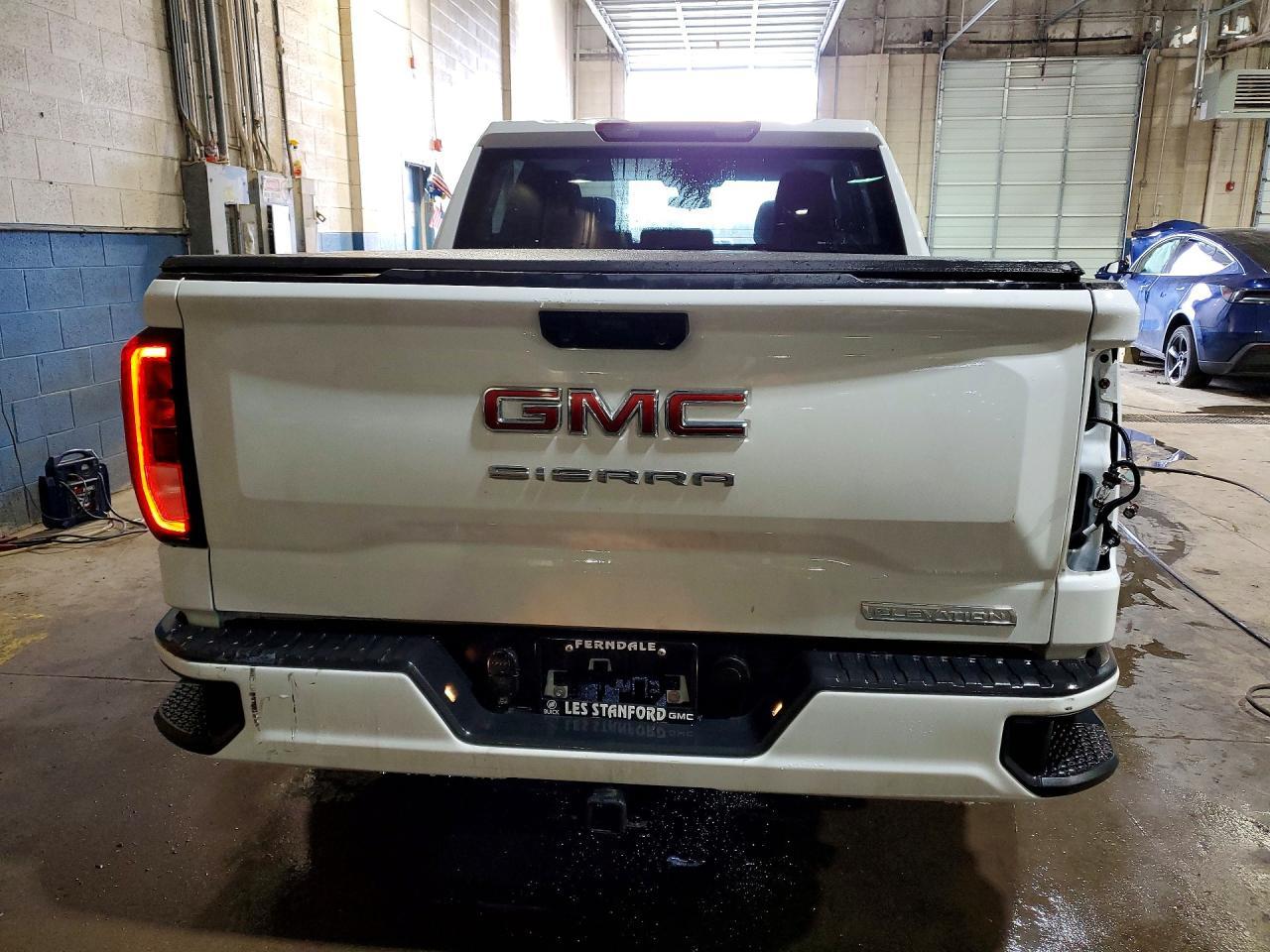2025 GMC Sierra K1500 Elevation-L - Фото 6