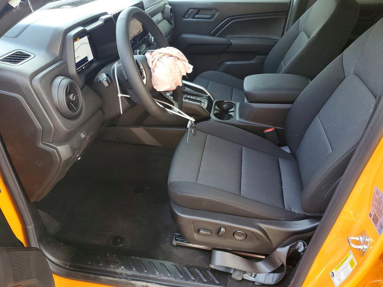 2026 Chevrolet Colorado - Image 7