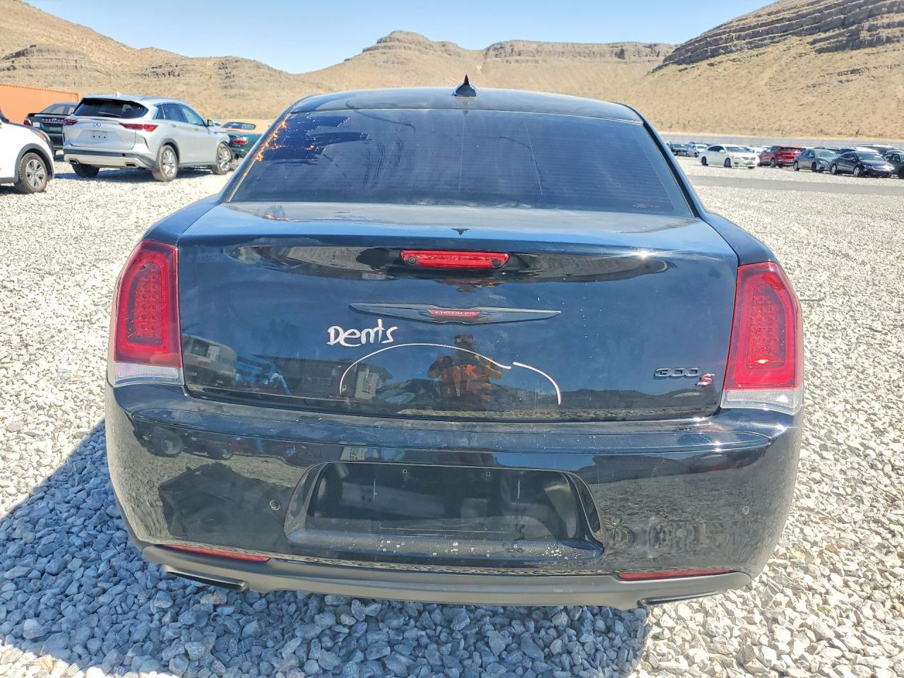 2022 Chrysler 300 S - Image 6