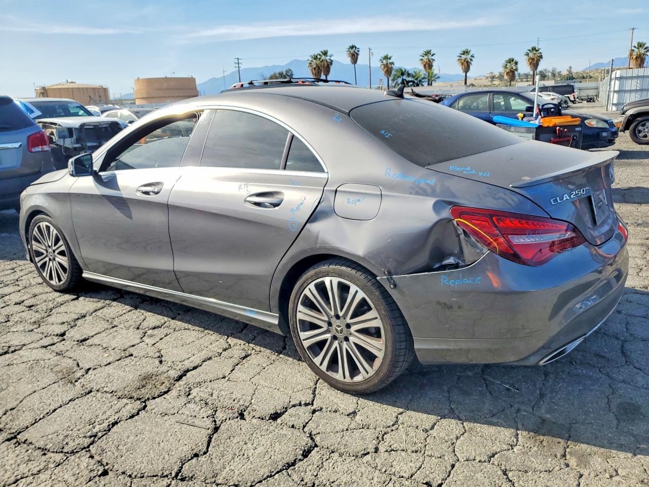 2018 Mercedes-Benz Cla250 - Фото 2