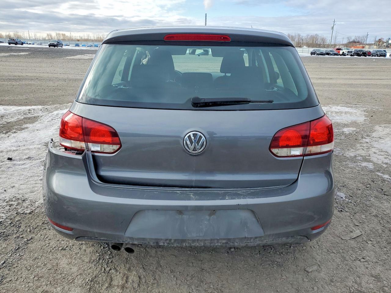 2012 Volkswagen Golf - Image 6