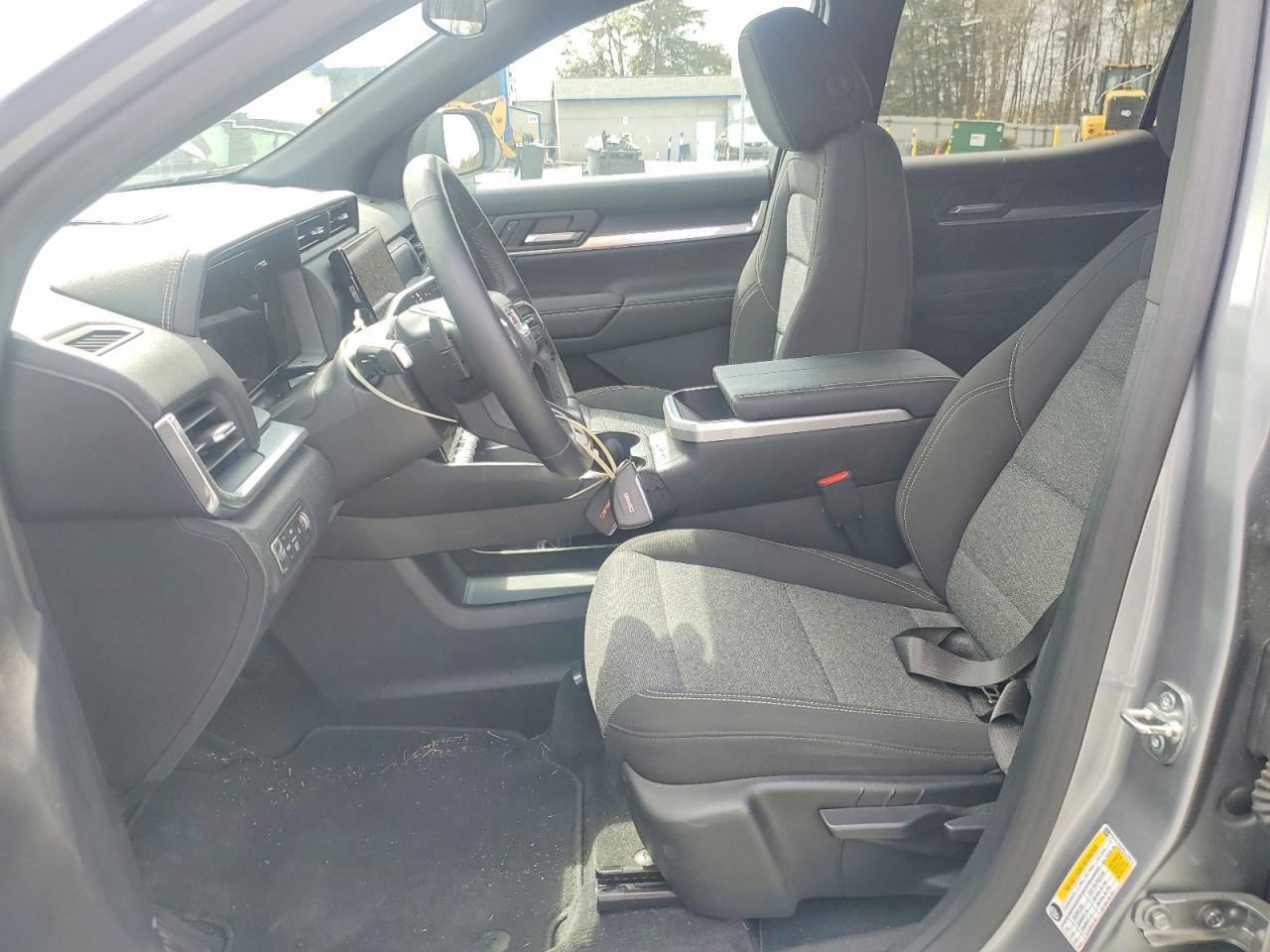2025 GMC Terrain Elevation - Фото 7