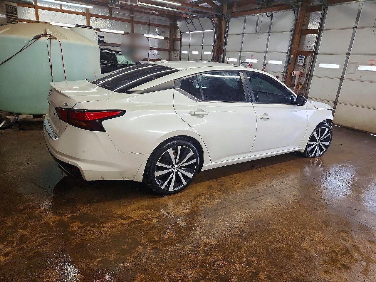 2020 Nissan Altima 2.5 Sr - Фото 3