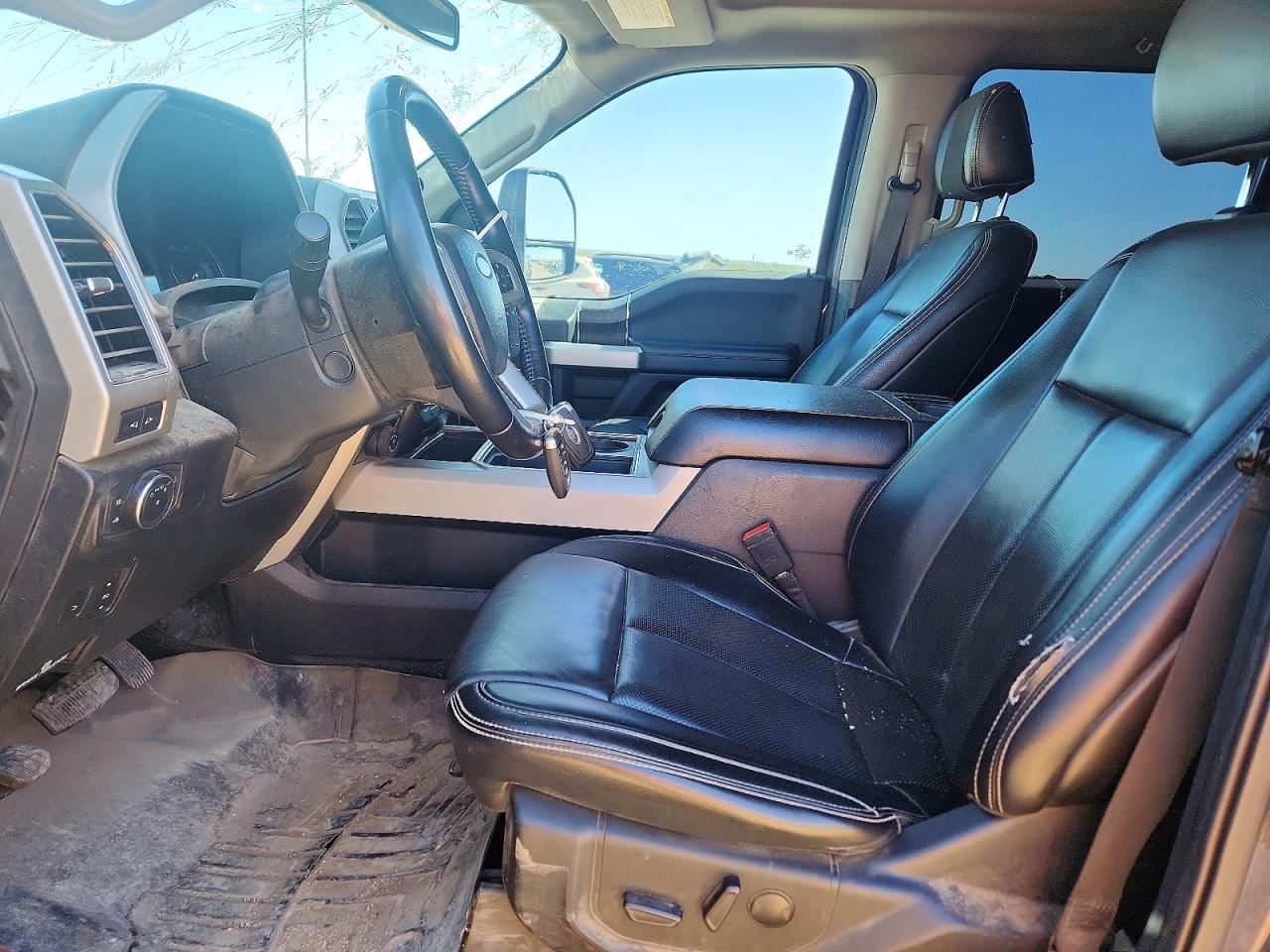 2021 Ford F250 Super Duty - Фото 7