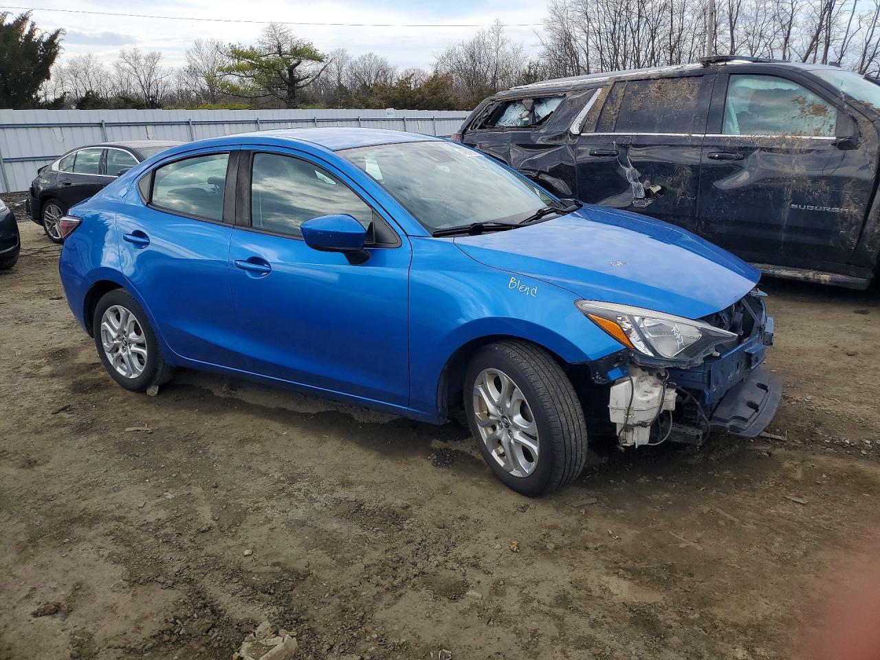 2018 Toyota Yaris Ia Base - Фото 4
