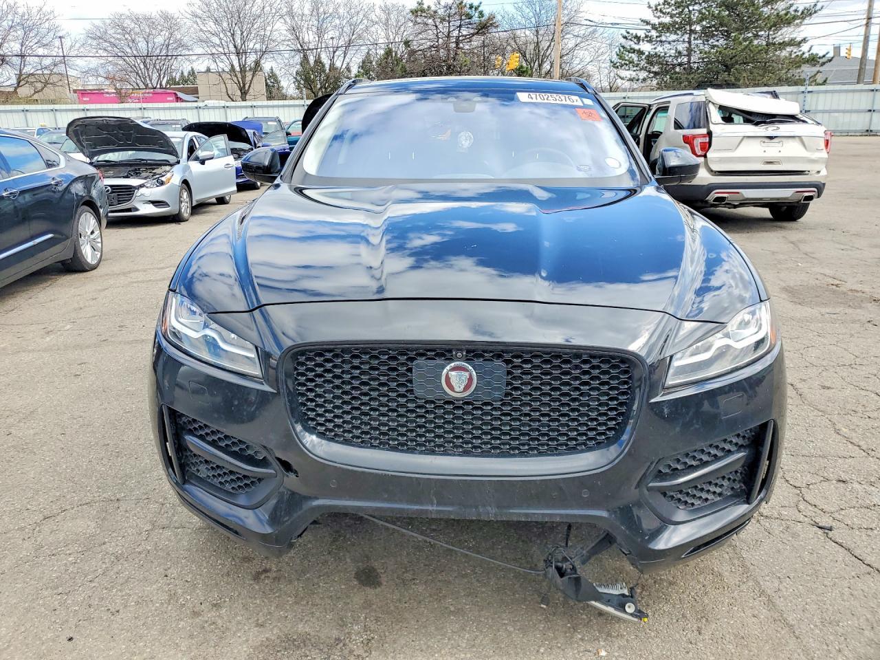 2018 Jaguar F-Pace R - Sport - Image 5
