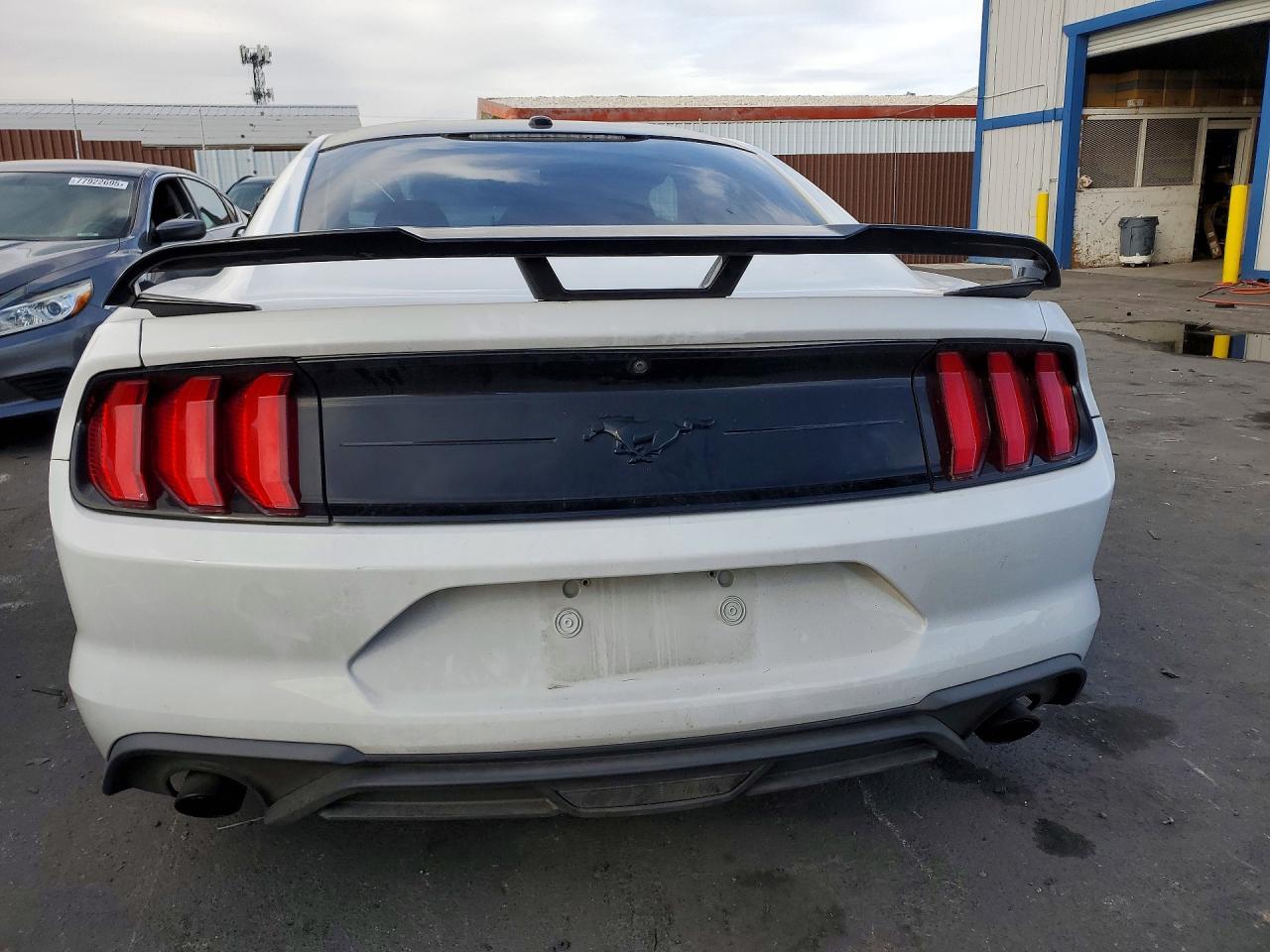 2019 Ford Mustang - Фото 6