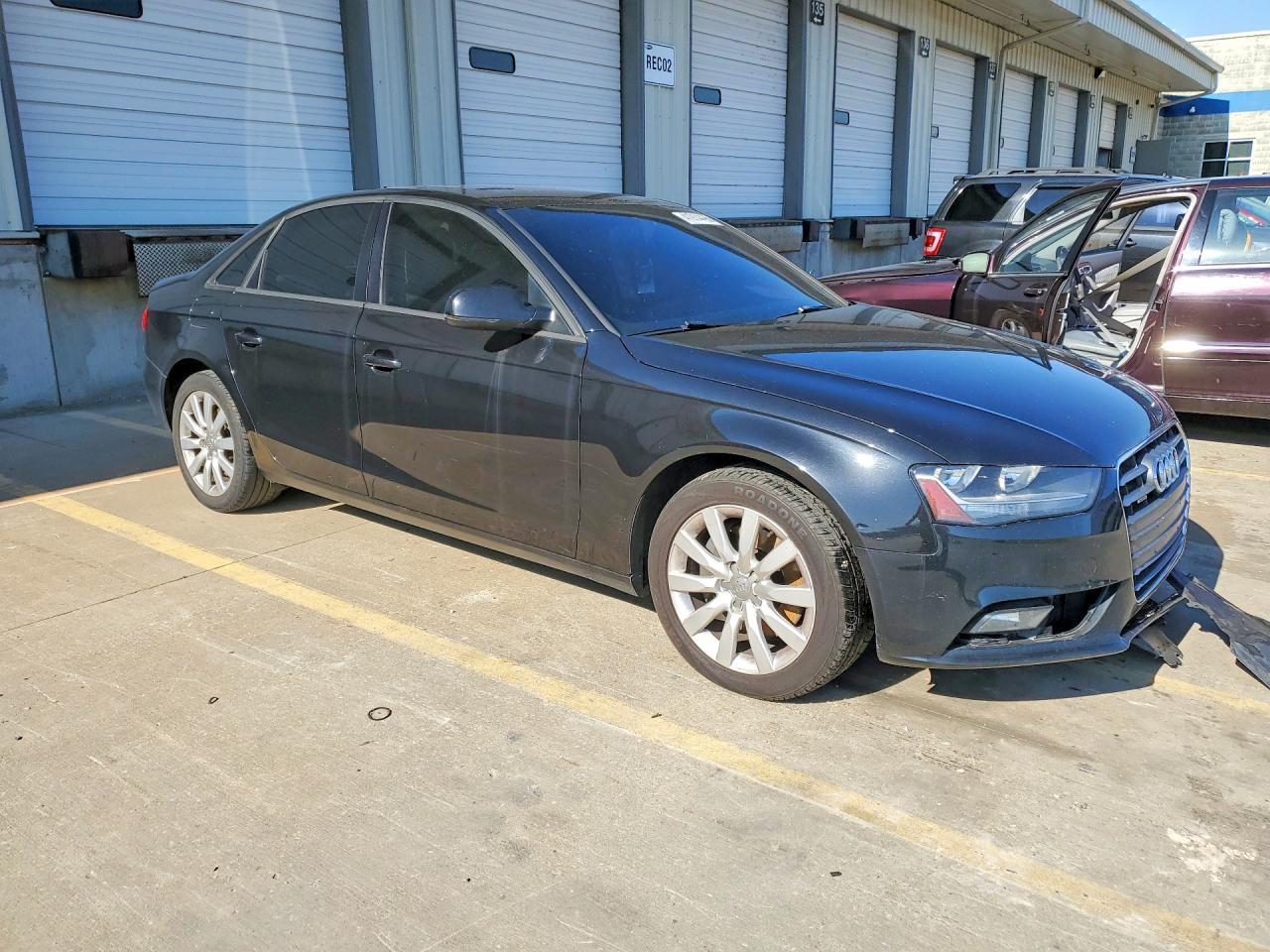 2014 Audi A4 Premium - Image 4