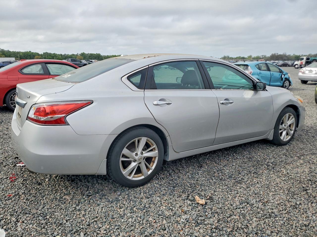 2015 Nissan Altima 2.5 Sv - Image 3