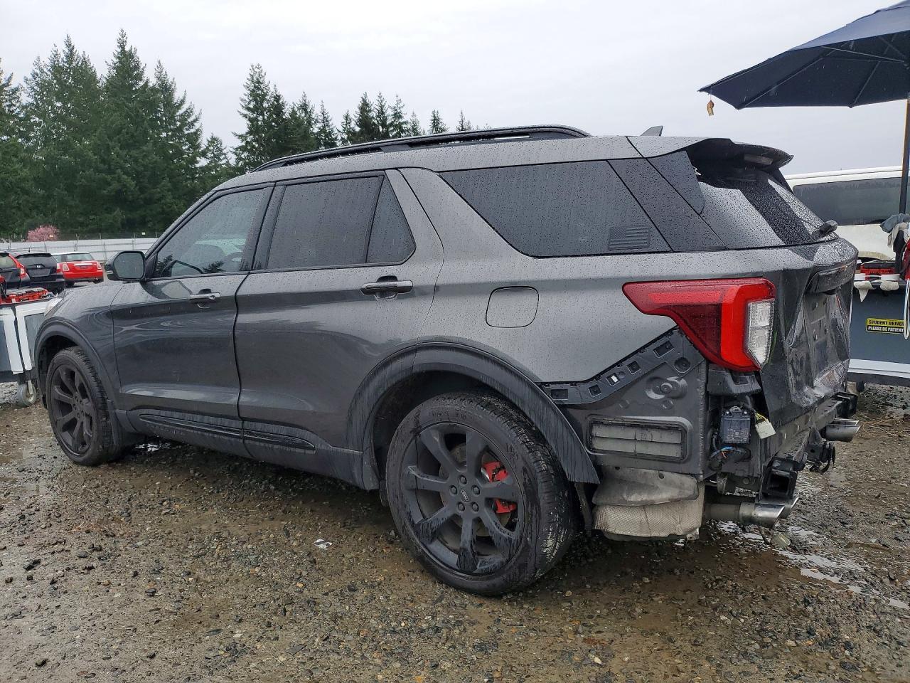 2020 Ford Explorer St - Image 2