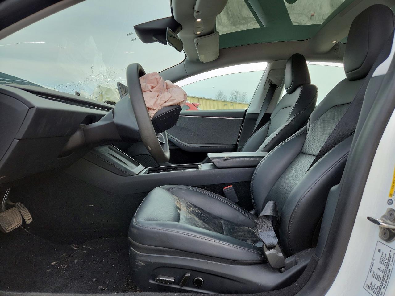 2024 Tesla Model 3 - Фото 7