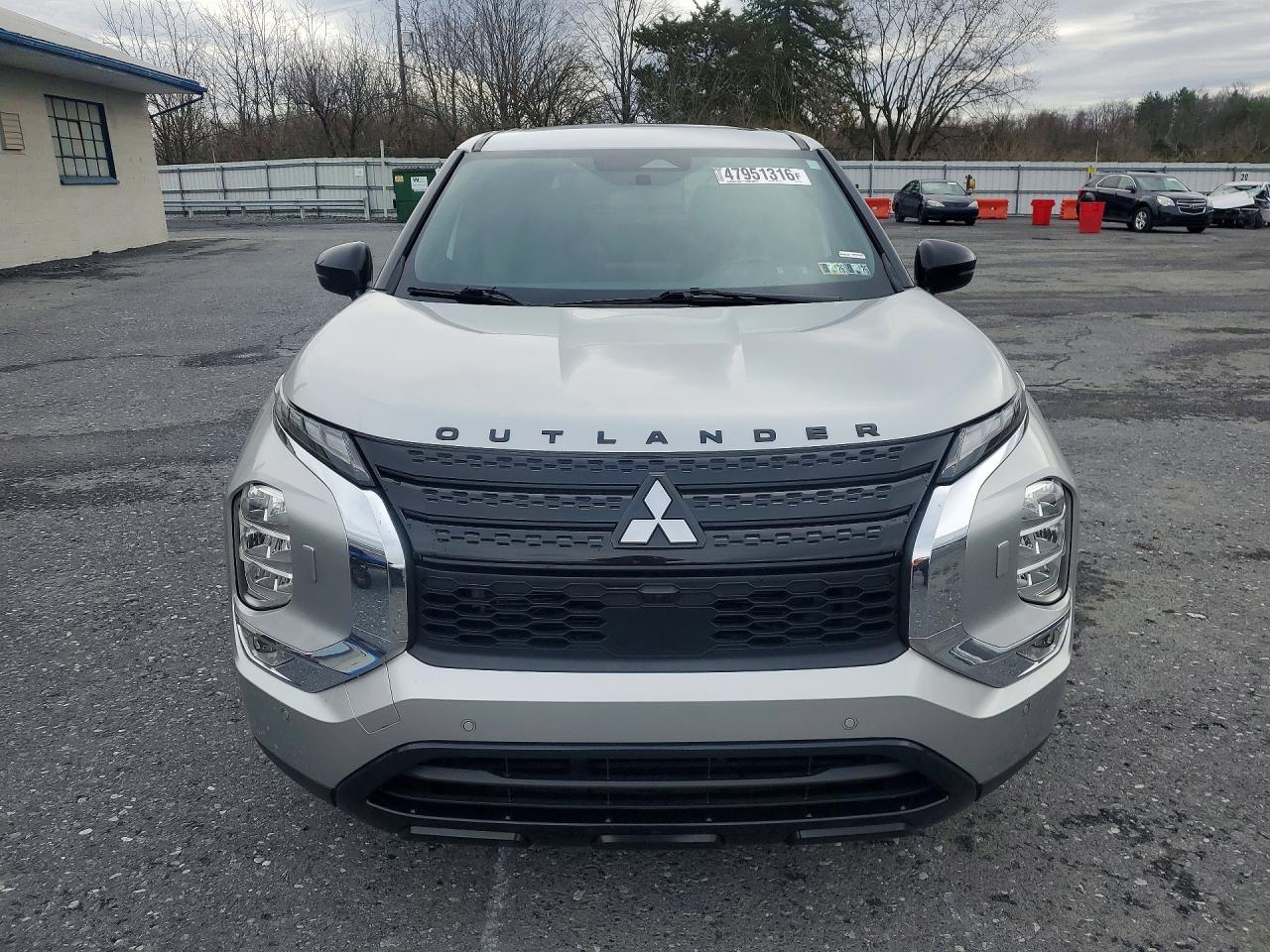 2022 Mitsubishi Outlander Se - Image 5