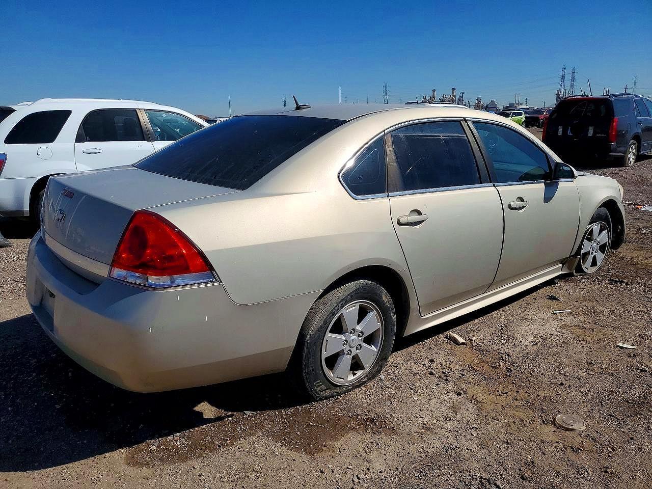 2010 Chevrolet Impala Lt - Image 3