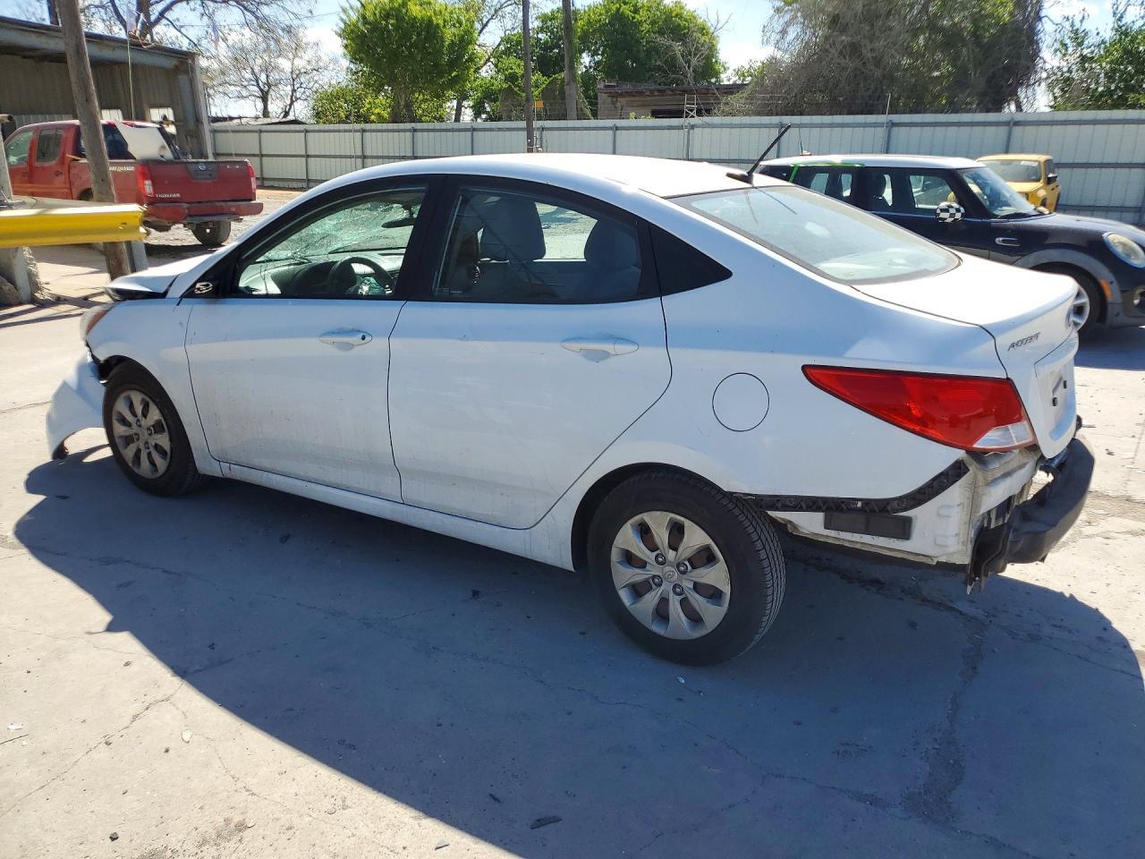 2017 Hyundai Accent Se - Фото 2