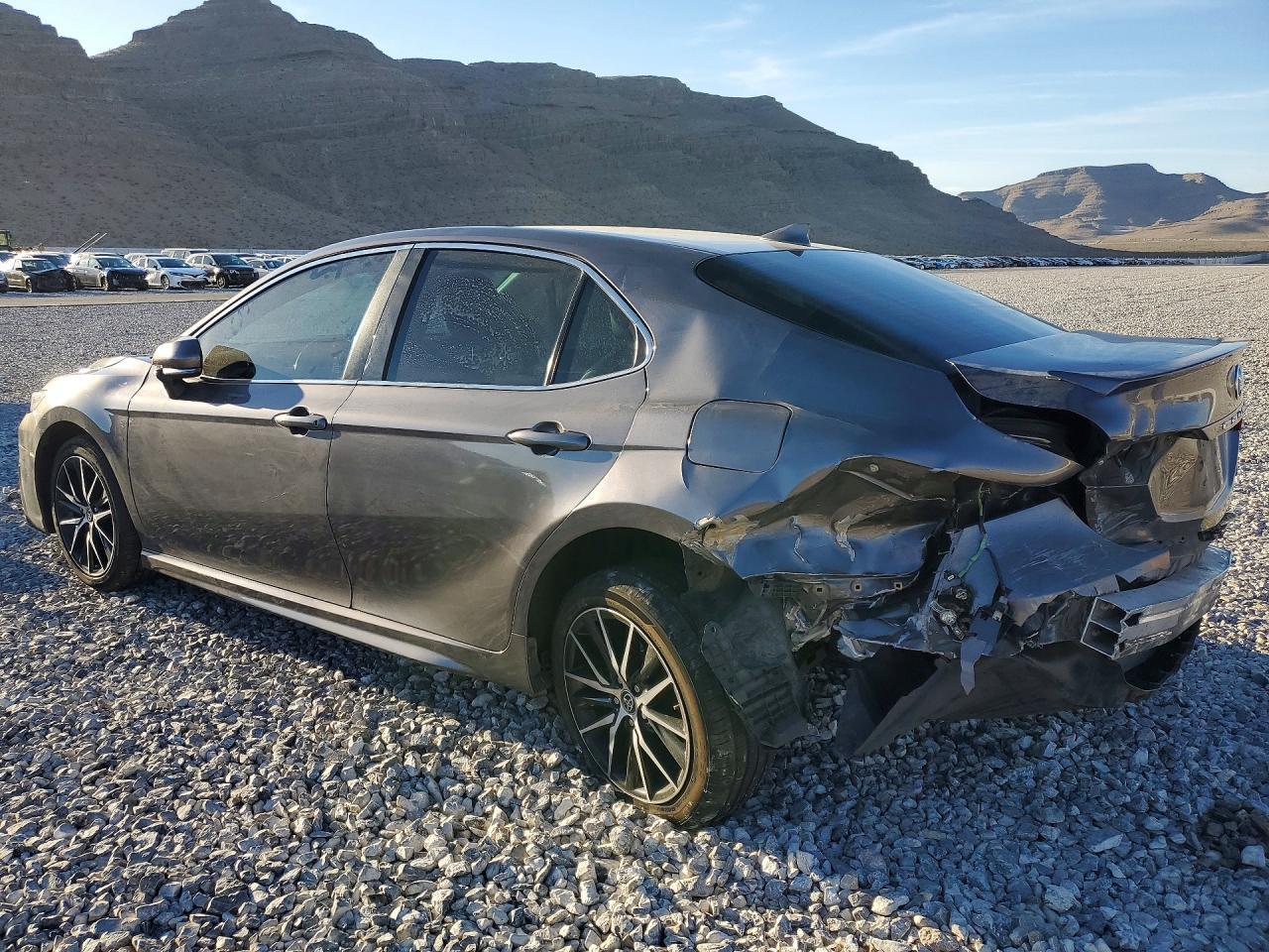 2023 Toyota Camry Se - Image 2
