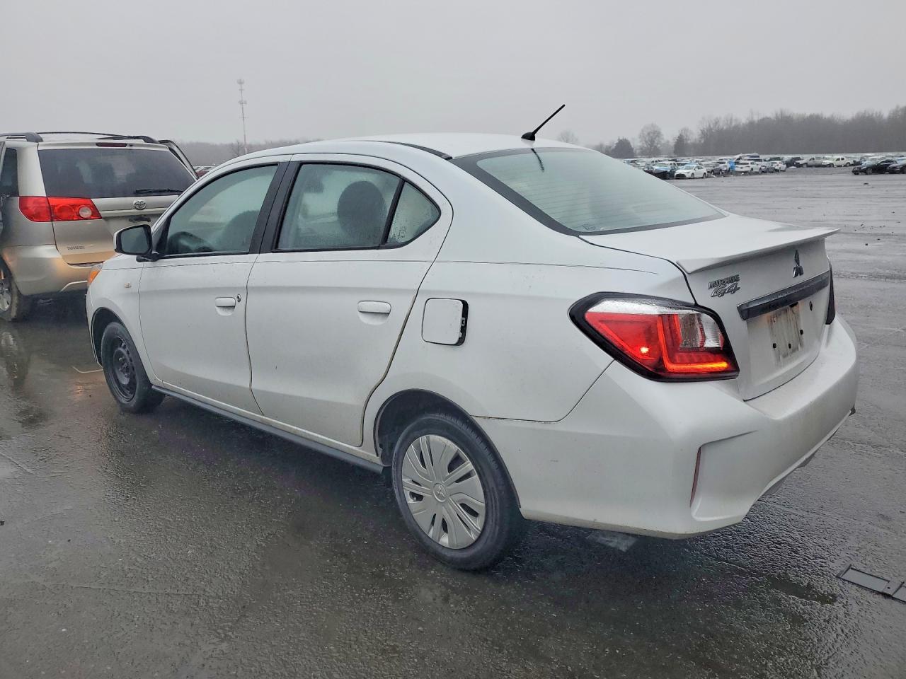 2024 Mitsubishi Mirage G4 Es - Image 2