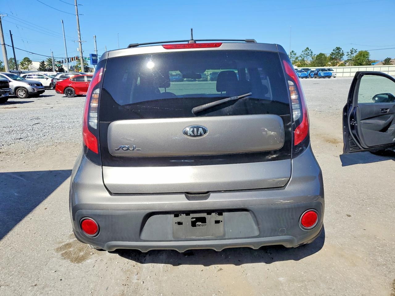2017 Kia Soul Base - Фото 6
