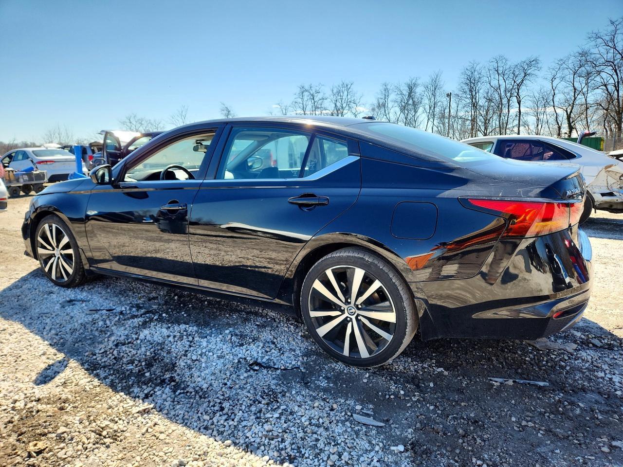 2021 Nissan Altima 2.5 Sr - Image 2