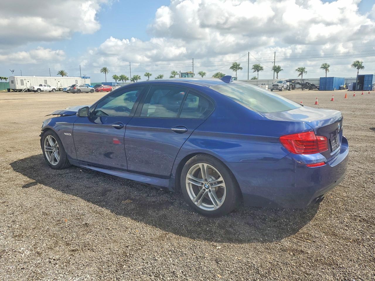 2016 BMW 528 I - Фото 2