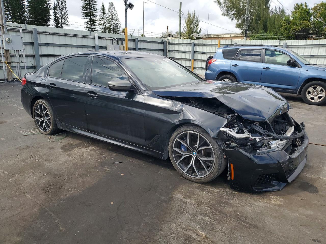 2021 BMW M550Xi - Фото 4