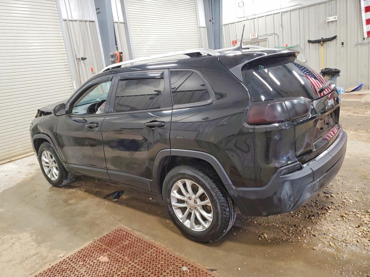 2020 Jeep Cherokee Latitude - Фото 2