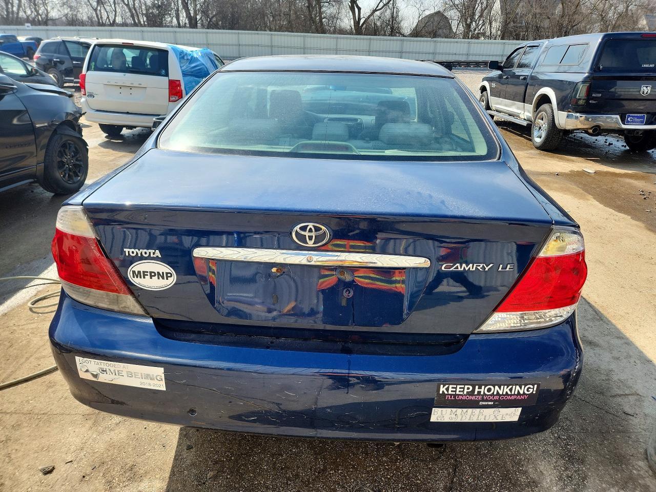 2005 Toyota Camry Le - Image 6