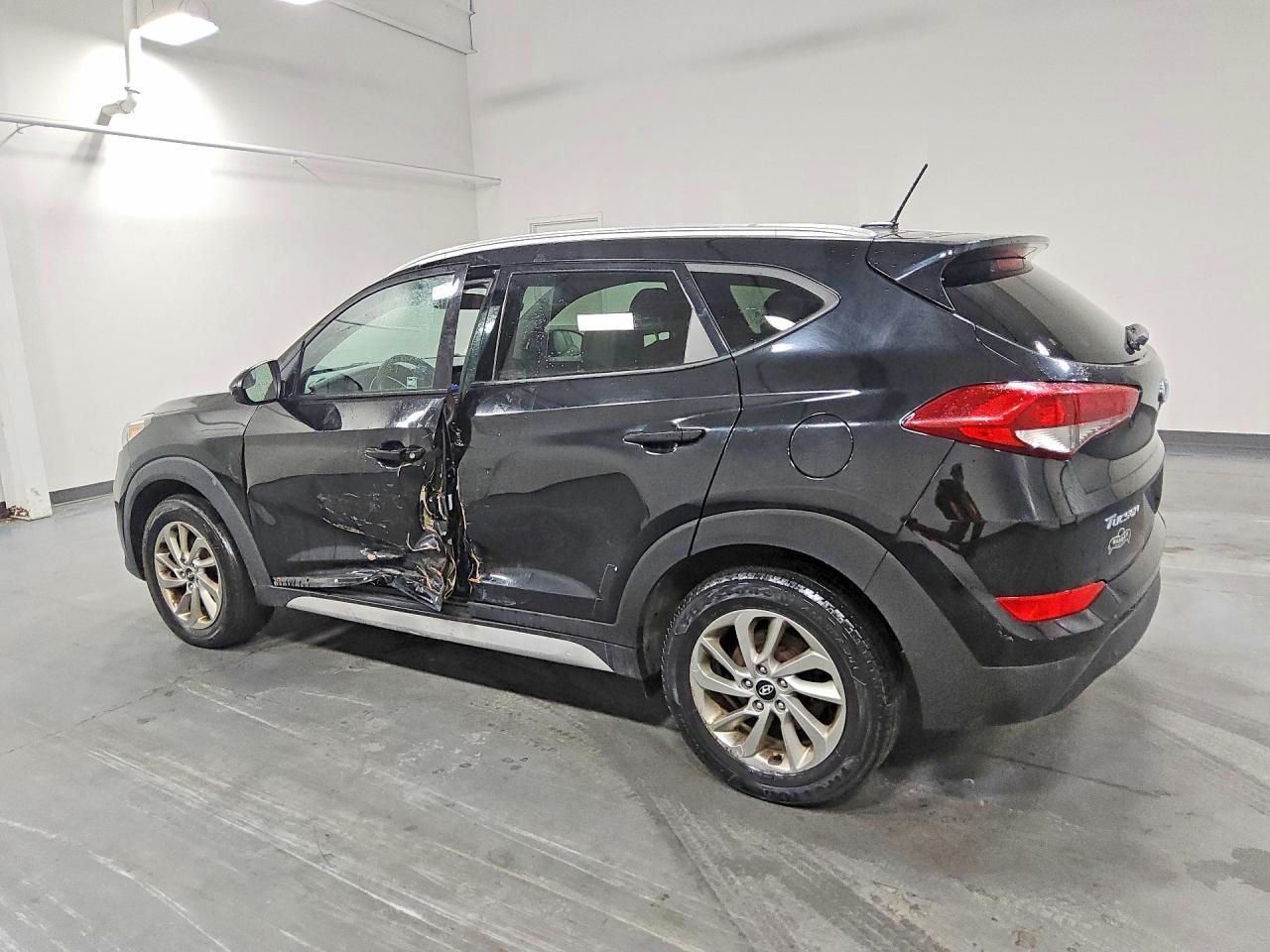 2017 Hyundai Tucson Se - Фото 2