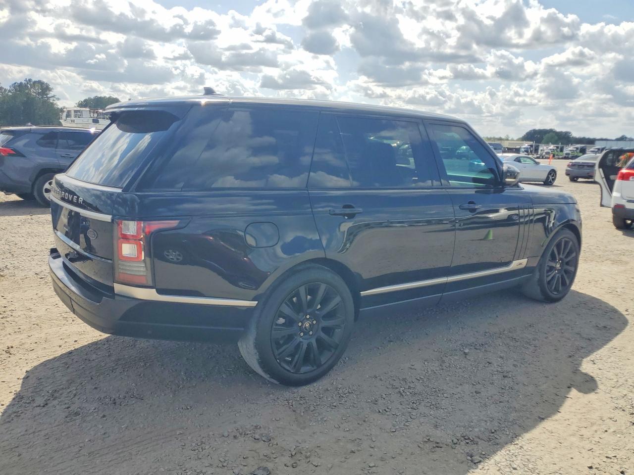 2014 Land Rover Range Rover Autobiography - Image 3