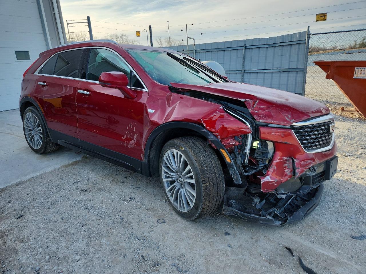 2024 Cadillac Xt4 Premium Luxury - Image 4