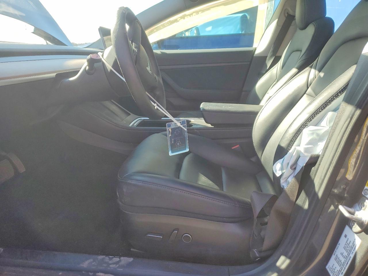 2021 Tesla Model 3 - Фото 7