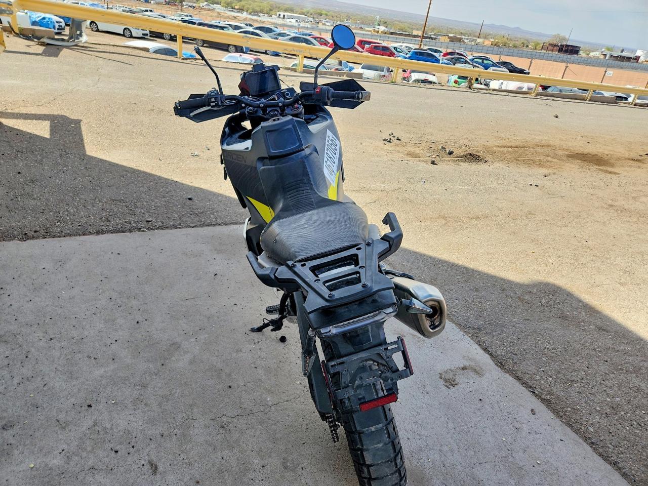 2023 Husqvarna Norden 901 - Фото 4