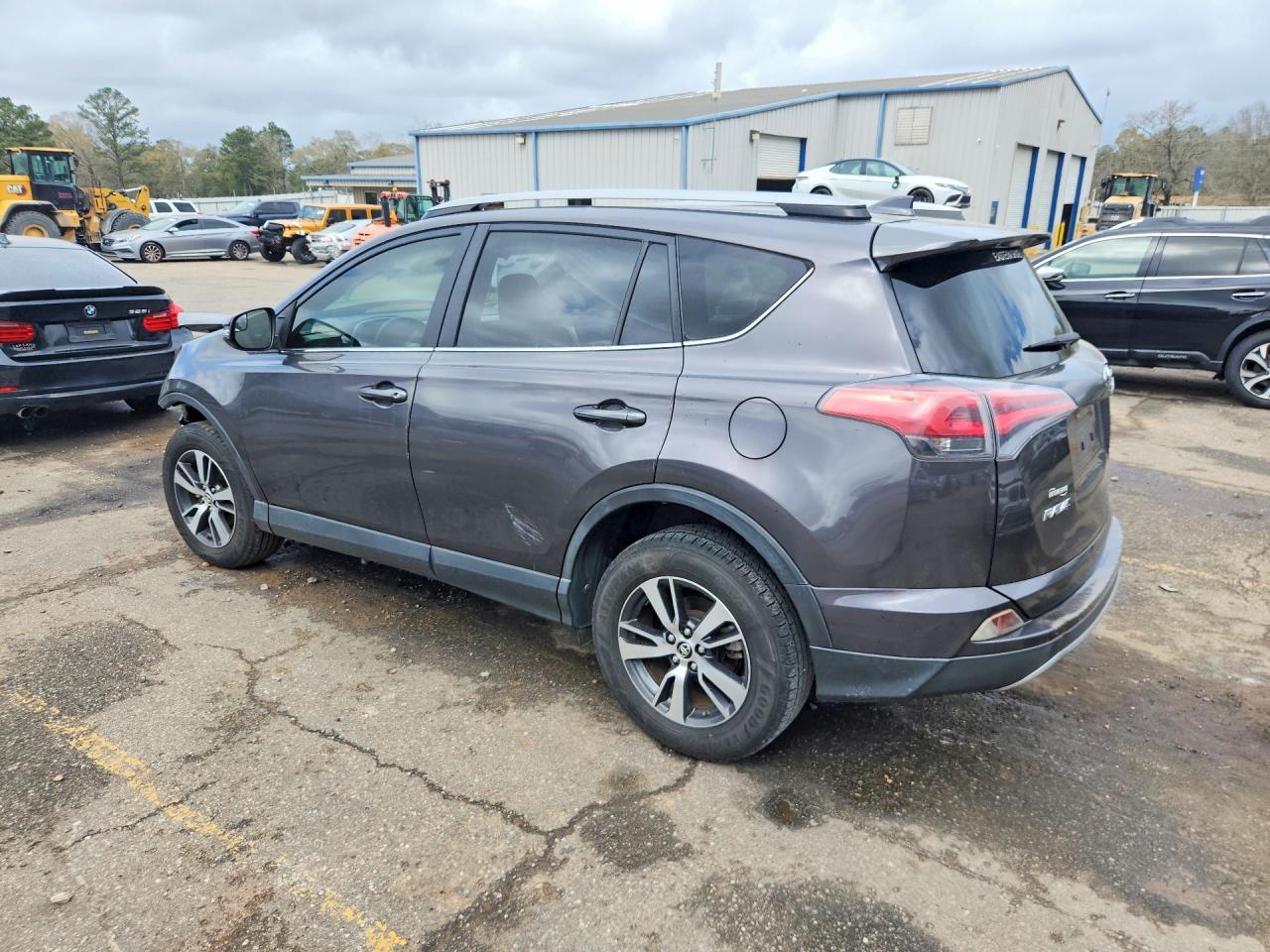 2017 Toyota Rav4 Xle - Фото 2