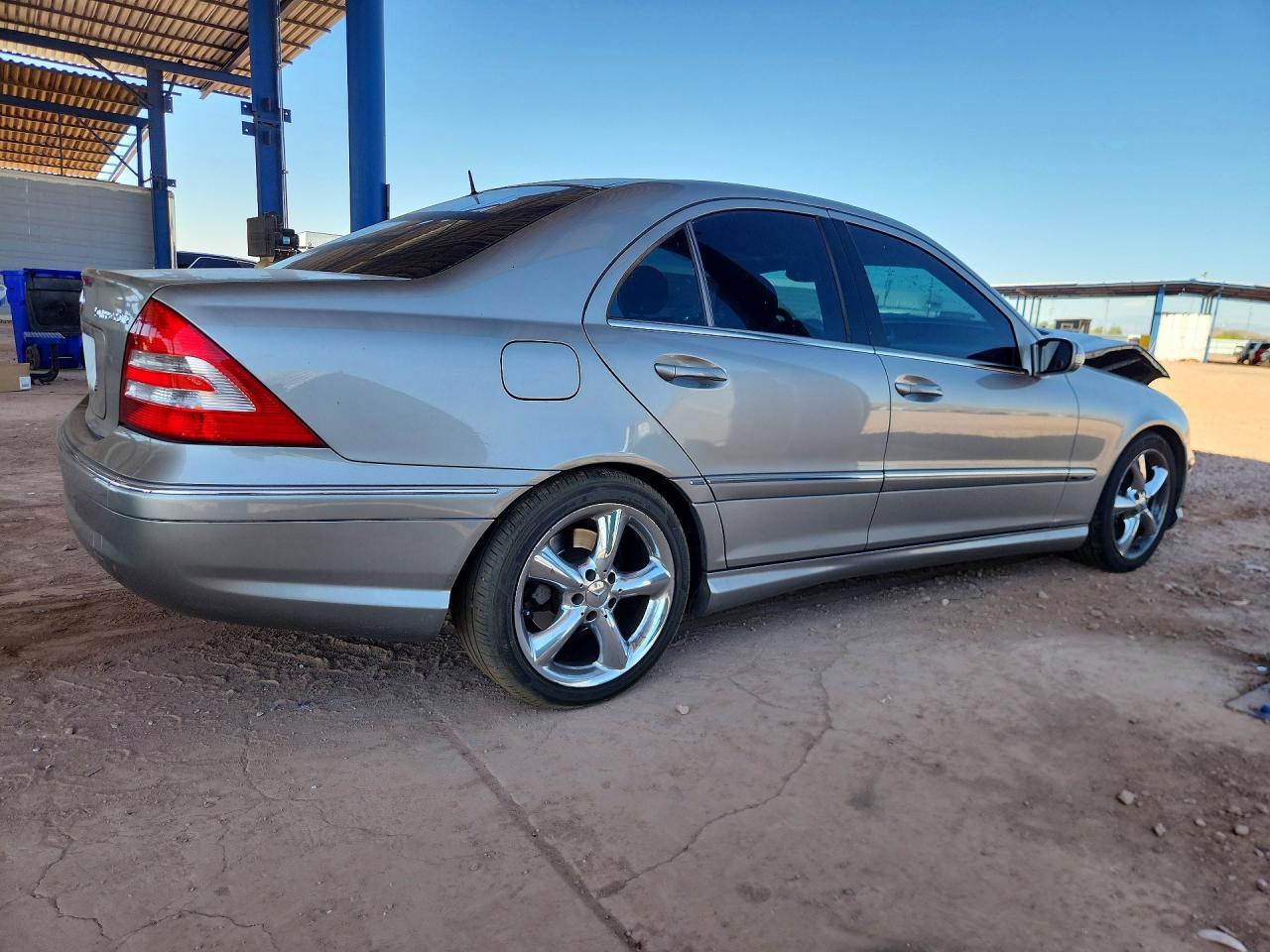 2005 Mercedes-Benz C 230K Sport Sedan - Фото 3