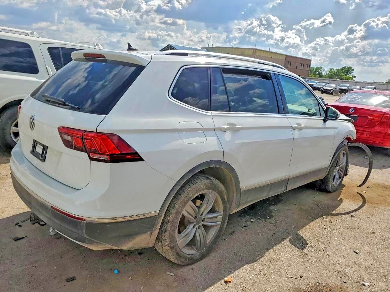 2020 Volkswagen Tiguan Se - Image 3