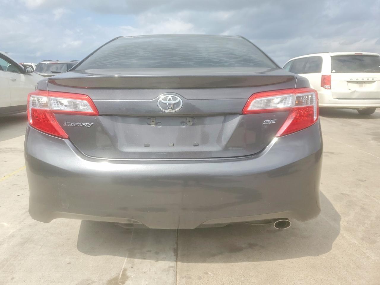 2014 Toyota Camry Se - Фото 6