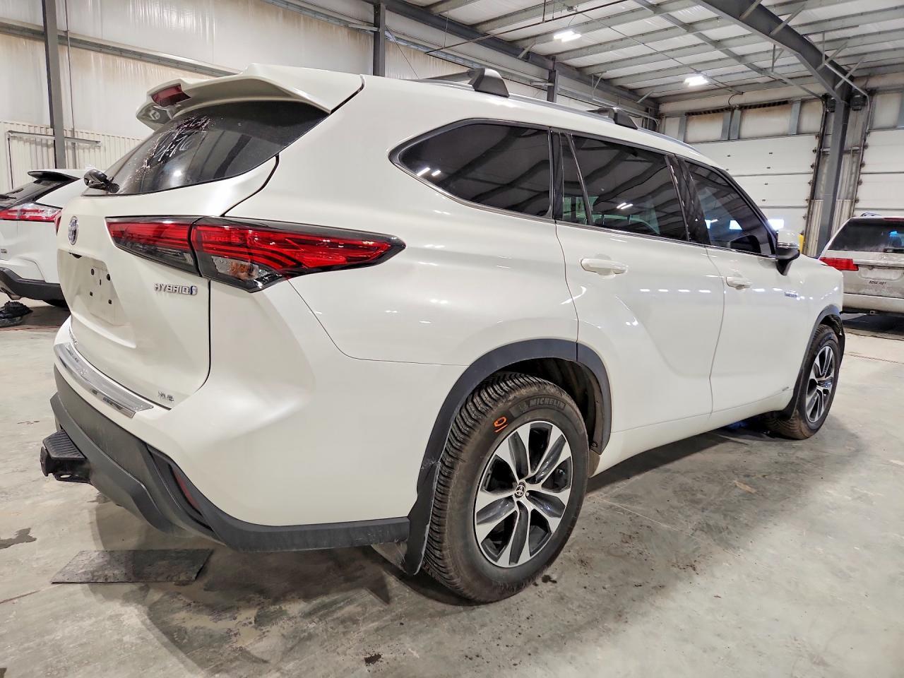 2021 Toyota Highlander Hybrid Xle - Фото 3