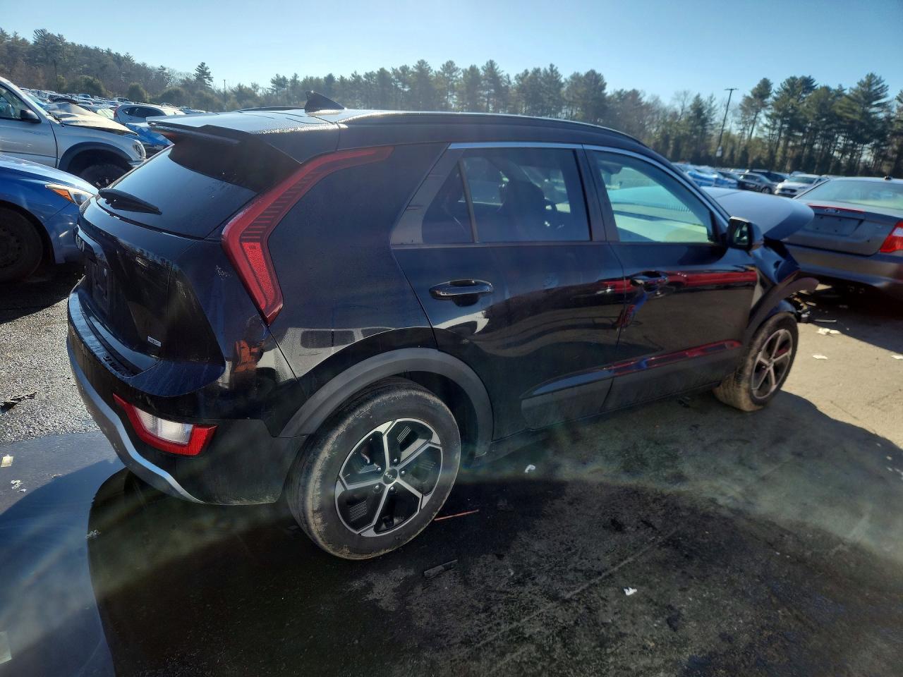 2024 Kia Niro Lx - Image 3