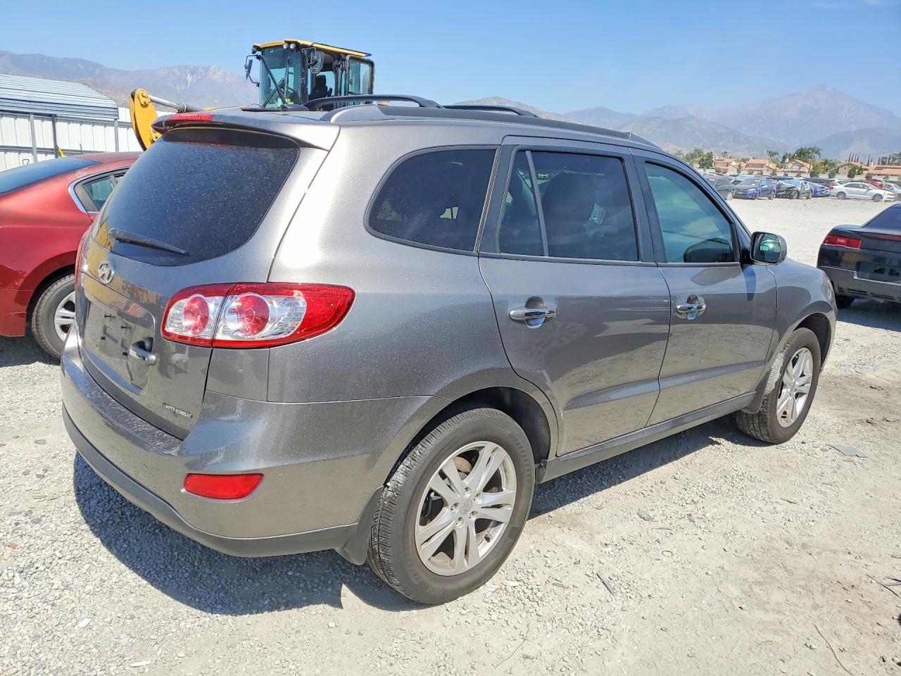 2012 Hyundai Santa Fe Limited - Image 3