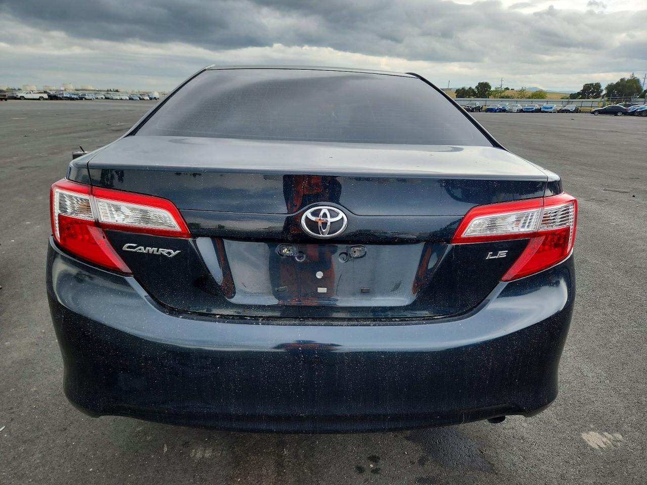 2012 Toyota Camry Le - Image 6