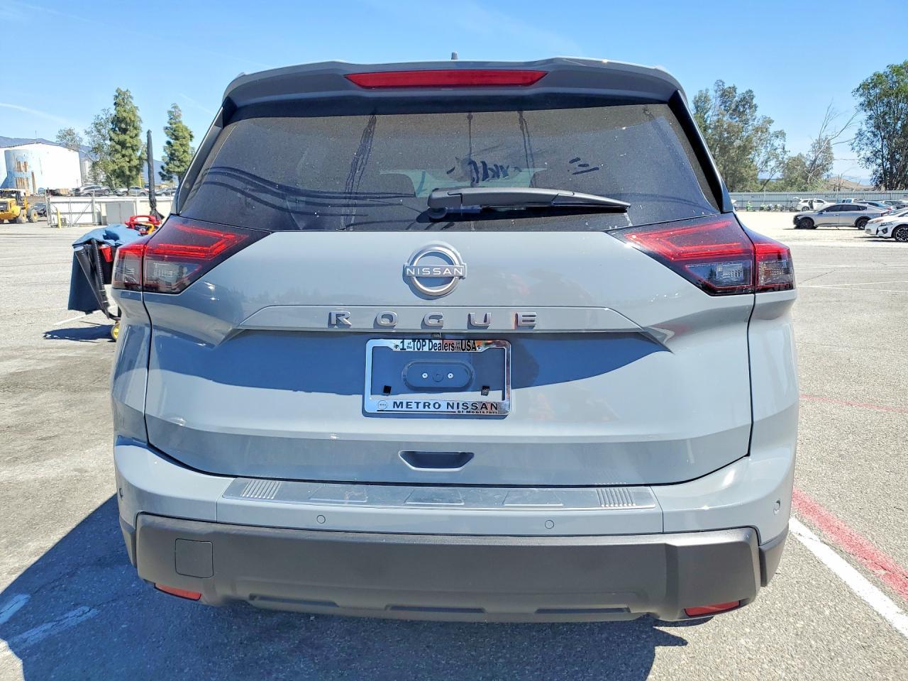 2026 Nissan Rogue Sv - Image 6